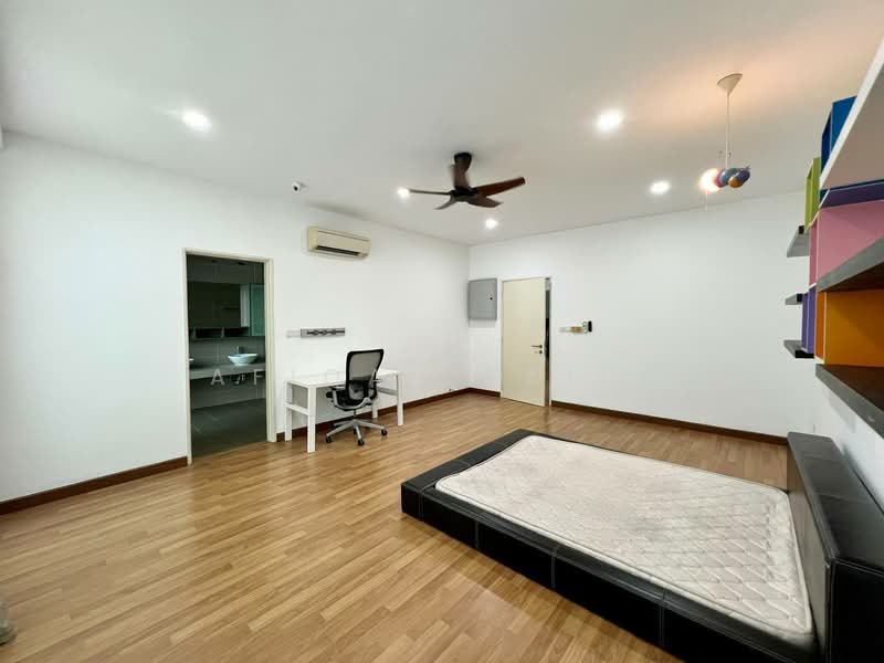 Rumah Teres 3-Tingkat untuk Dijual di Cyberjaya (Selangor) - Afiqah zaidi - PropertyGuru.com.my