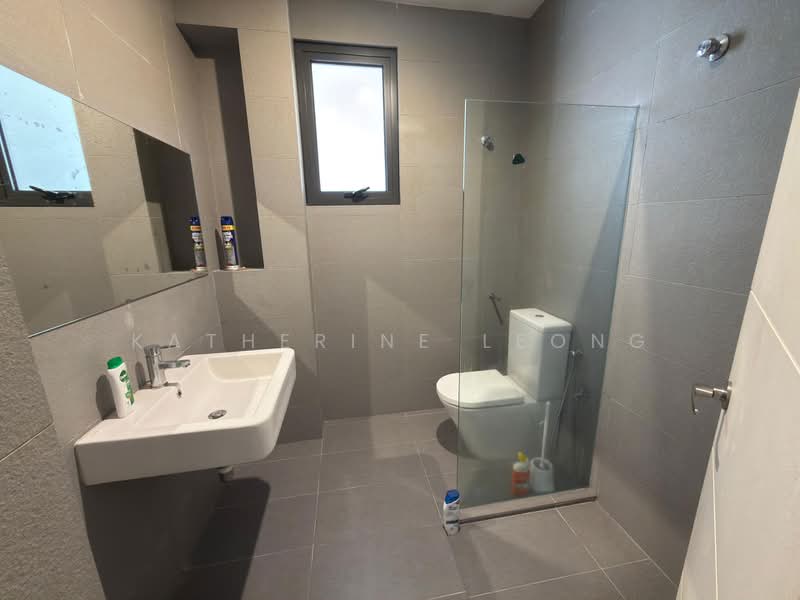 4-storey Terraced House for Rent in Rawang (Selangor) - Katherine Leong - Bathroom - PropertyGuru.com.my