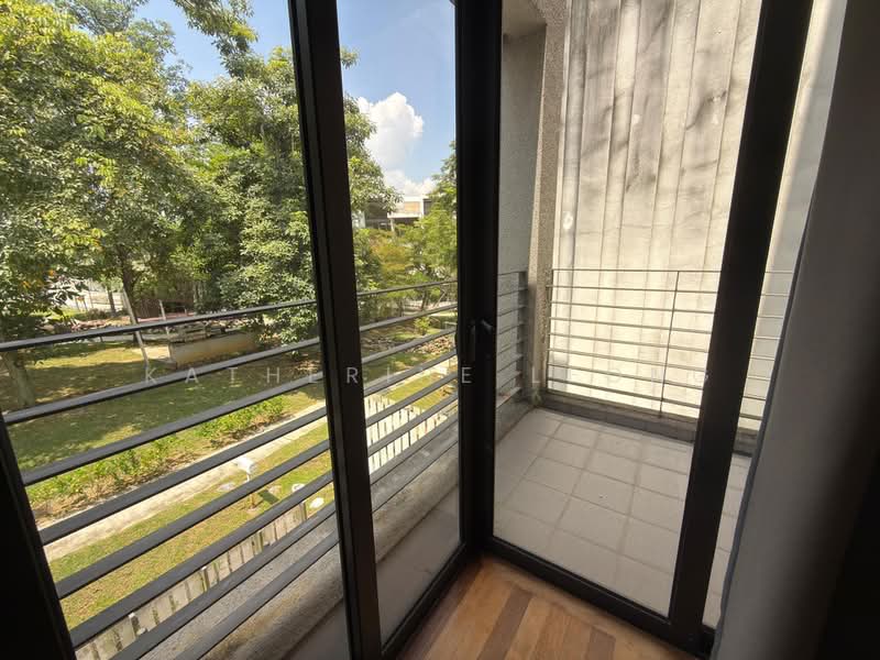 4-storey Terraced House for Rent in Rawang (Selangor) - Katherine Leong - Balcony - PropertyGuru.com.my