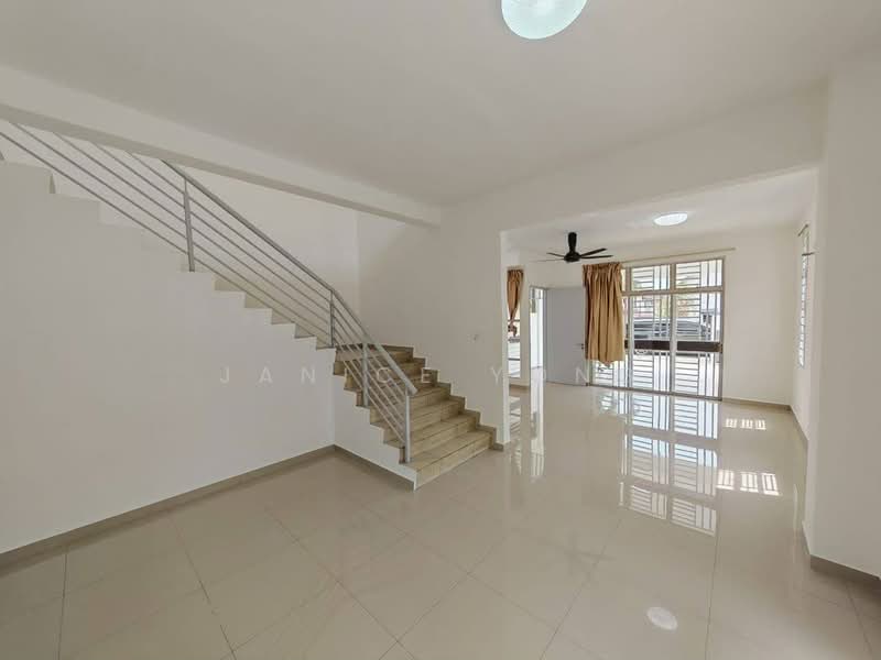 2-storey Terraced House for Rent in Ulu Tiram (Johor) - Janice Yong - Living Room - PropertyGuru.com.my