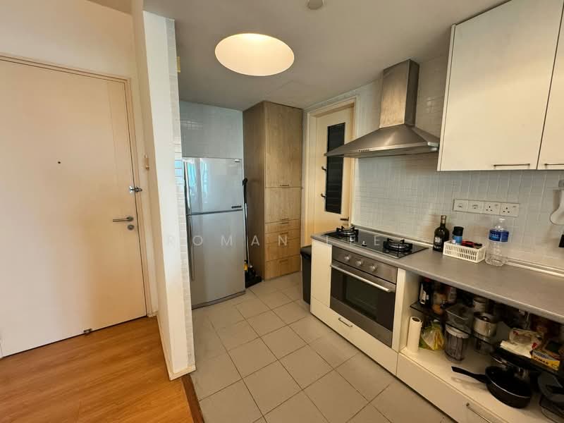 Service Residence for Rent at i-Zen @ Kiara 1 - Roman Lee - Kitchen - PropertyGuru.com.my
