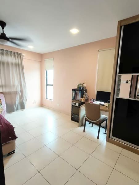 Service Residence for Sale at The Garden Residences - Daniel Yong - Bedroom - PropertyGuru.com.my