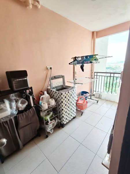 Service Residence for Sale at The Garden Residences - Daniel Yong - Balcony - PropertyGuru.com.my