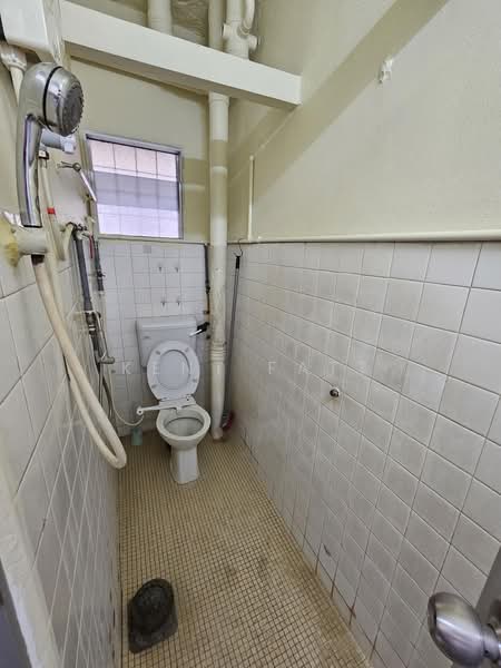 Apartment for Sale at Taman Castlefield - Kent Fatt - Bathroom - PropertyGuru.com.my