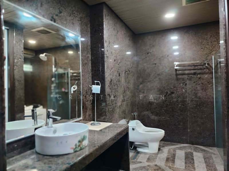 Rumah Berkembar untuk Dijual di Taman Sutera Utama (Skudai) - Crystal Tan - Bathroom - PropertyGuru.com.my