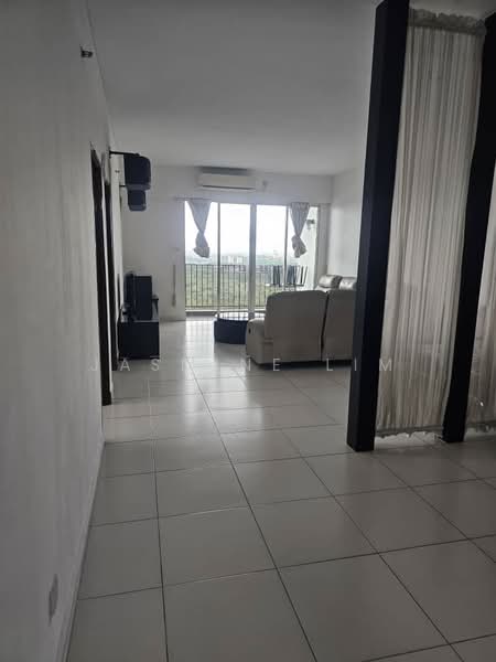 Pangsapuri untuk Disewa di Bayu Marina - Jasmine Lim - Living Room - PropertyGuru.com.my