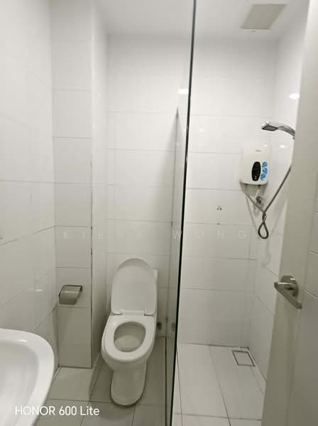 Servis Apartment untuk Disewa di The Wave Residence - Kiera Wong - Bathroom - PropertyGuru.com.my