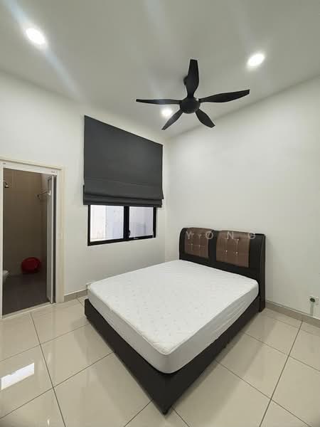 2-storey Terraced House for Sale in Taman Austin Duta (Tebrau) - Daniel Yong - Bedroom - PropertyGuru.com.my