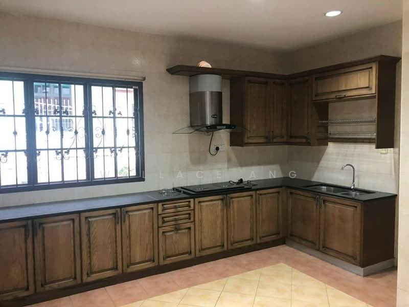 Rumah Berkembar untuk Disewa di Taman Pelangi Indah (Ulu Tiram) - Wallace Ang - Kitchen - PropertyGuru.com.my