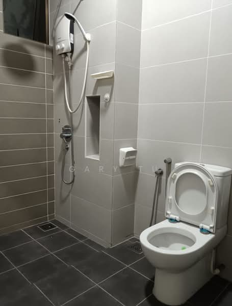 Kondominium untuk Disewa di PARC Regency (Residensi Masai) - Gary Tu - Bathroom - PropertyGuru.com.my