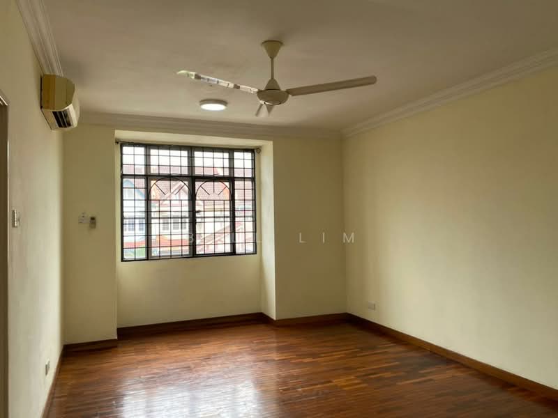 Rumah Teres 2 Tingkat untuk Disewa di Bukit Rahman Putra (Sungai Buloh) - Bill Lim - Living Room - PropertyGuru.com.my