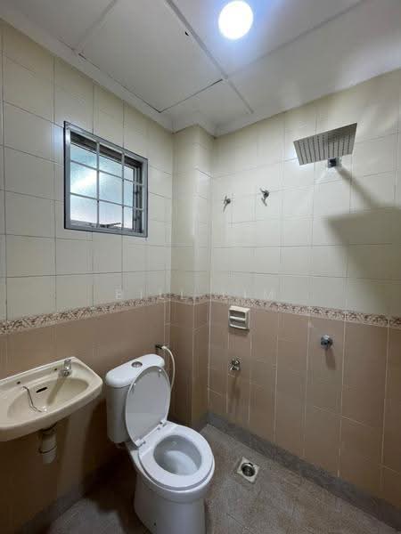 2-storey Terraced House for Rent in Bukit Rahman Putra (Sungai Buloh) - Bill Lim - Bathroom - PropertyGuru.com.my
