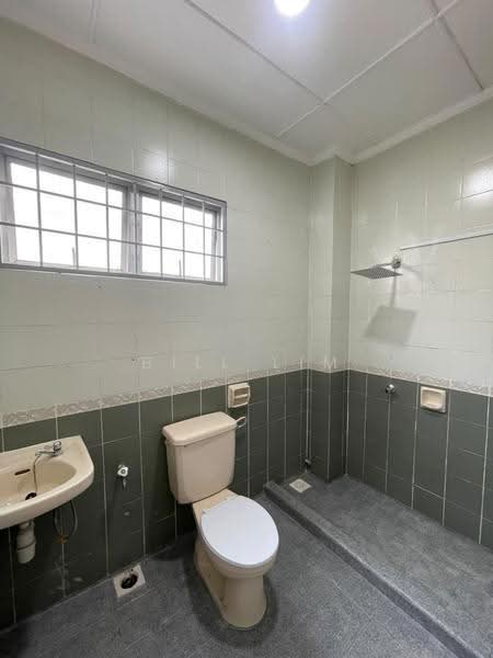 2-storey Terraced House for Rent in Bukit Rahman Putra (Sungai Buloh) - Bill Lim - Bathroom - PropertyGuru.com.my