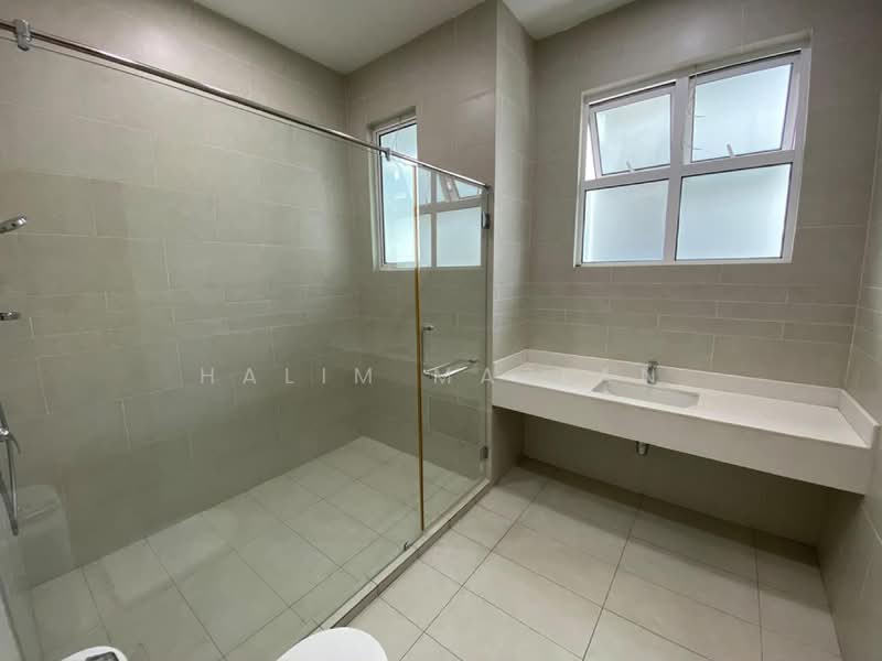 Rumah Banglo untuk Disewa di Ukay Bistari (Ulu Kelang) - Halim Mazlan - Bathroom - PropertyGuru.com.my