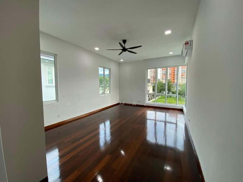 Rumah Banglo untuk Disewa di Ukay Bistari (Ulu Kelang) - Halim Mazlan - Living Room - PropertyGuru.com.my