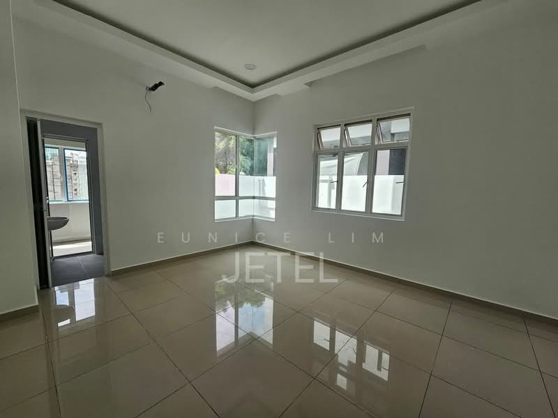 Rumah Berkembar untuk Dijual di Canary Garden (Klang) - Eunice Lim - Interior - PropertyGuru.com.my