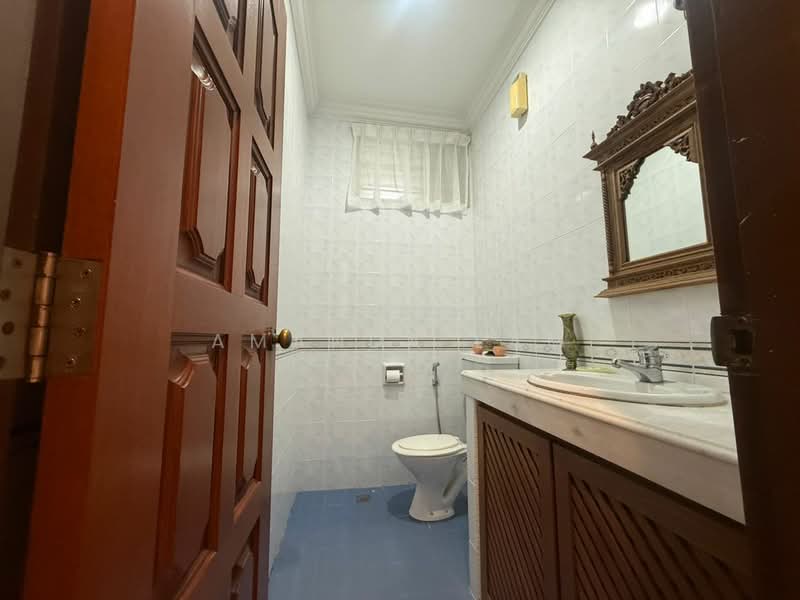 Semi-Detached House for Sale in Bayan Lepas (Penang) - Amanda Lam - Bathroom - PropertyGuru.com.my