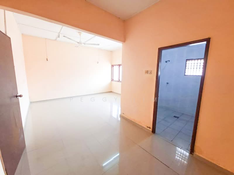 Rumah Teres 2 Tingkat untuk Dijual di Kuala Lumpur (Kuala Lumpur) - Peggy Lim - Living Room - PropertyGuru.com.my