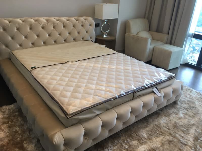 Servis Apartment untuk Dijual di St Regis - Sam Ho - Bedroom - PropertyGuru.com.my