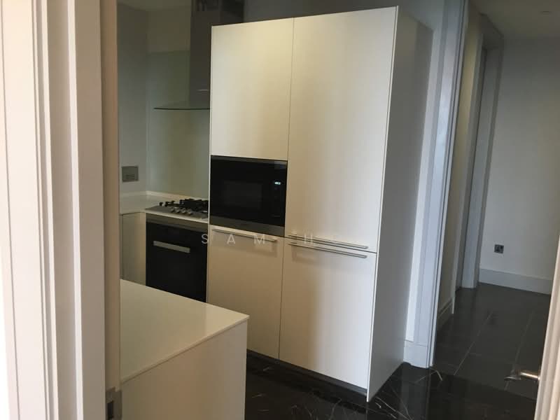 Servis Apartment untuk Dijual di St Regis - Sam Ho - Kitchen - PropertyGuru.com.my