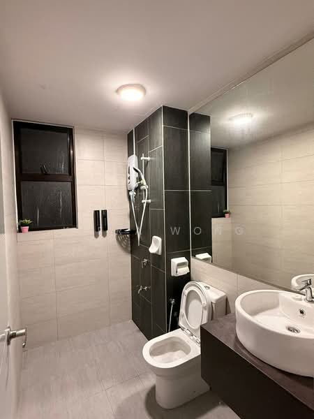 Kondominium untuk Disewa di Admiral Residences - Kiera Wong - Bathroom - PropertyGuru.com.my