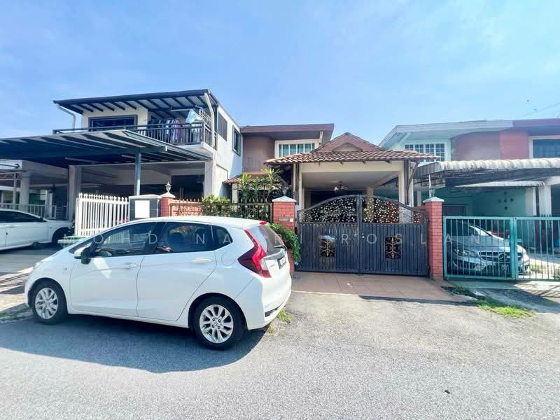 2-storey Terraced House for Sale in Seksyen 1 Bandar Baru Bangi (Bandar Baru Bangi) - Mohd Nazri Roslan - PropertyGuru.com.my