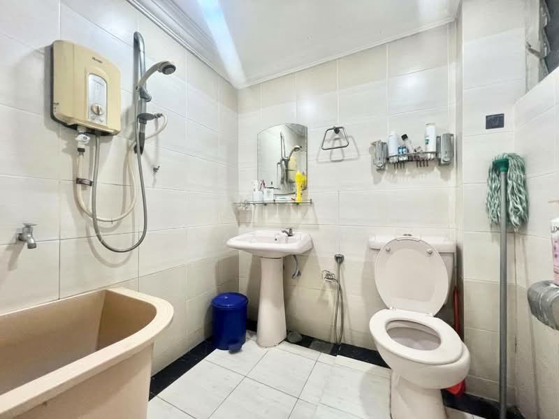 2-storey Terraced House for Sale in Seksyen 1 Bandar Baru Bangi (Bandar Baru Bangi) - Mohd Nazri Roslan - PropertyGuru.com.my
