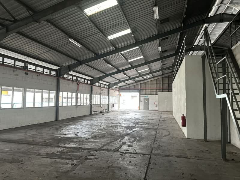 Gudang untuk Disewa di Seksyen 16 (Shah Alam) - Maggie Joe - Interior - PropertyGuru.com.my