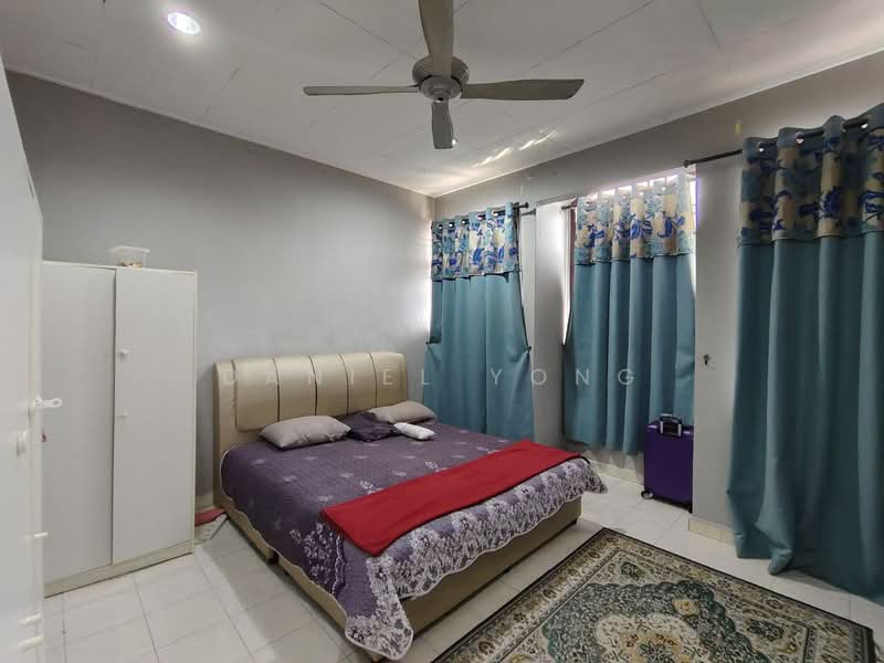 Rumah Teres 2 Tingkat untuk Dijual di Bandar Putra (Kulai) - Daniel Yong - Bedroom - PropertyGuru.com.my