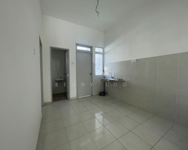 2-storey Terraced House for Sale in Kuantan (Pahang) - Kenny Loo - Kitchen - PropertyGuru.com.my