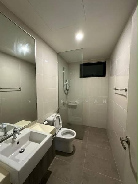 Servis Apartment untuk Disewa di Southkey Mosaic - Eddie Chan - Bathroom - PropertyGuru.com.my