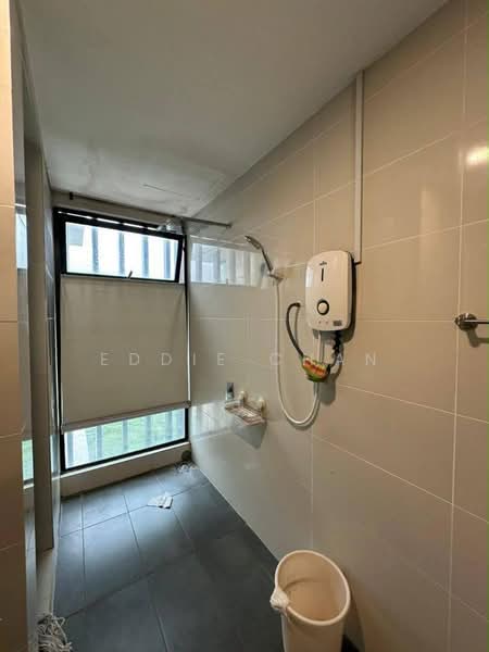 Servis Apartment untuk Disewa di Southkey Mosaic - Eddie Chan - Bathroom - PropertyGuru.com.my