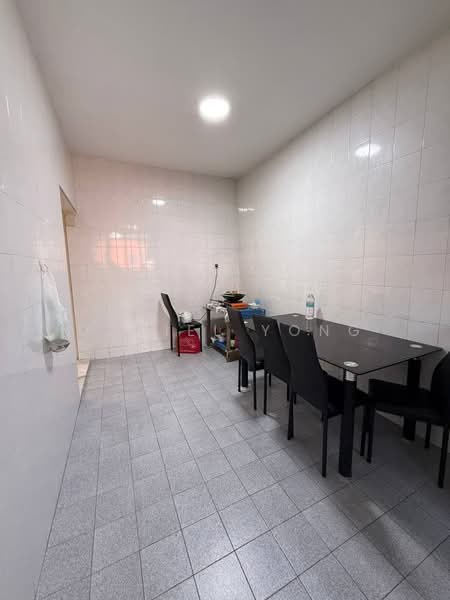 Rumah Teres untuk Dijual di Taman Skudai Baru (Skudai) - Daniel Yong - Dining Room - PropertyGuru.com.my