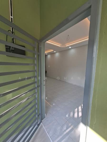 Rumah Berkembar untuk Dijual di Kulim (Kedah) - Azura Ghani - Entrance - PropertyGuru.com.my