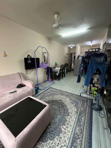 Rumah Flat untuk Dijual di Sanctuary Court - Aswad . - Living Room - PropertyGuru.com.my