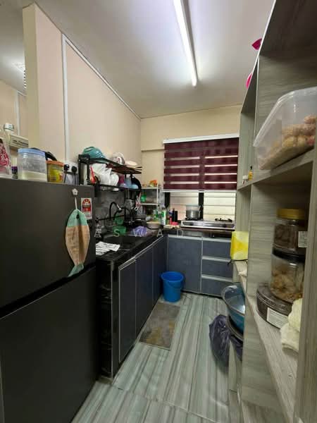 Rumah Flat untuk Dijual di Sanctuary Court - Aswad . - Kitchen - PropertyGuru.com.my