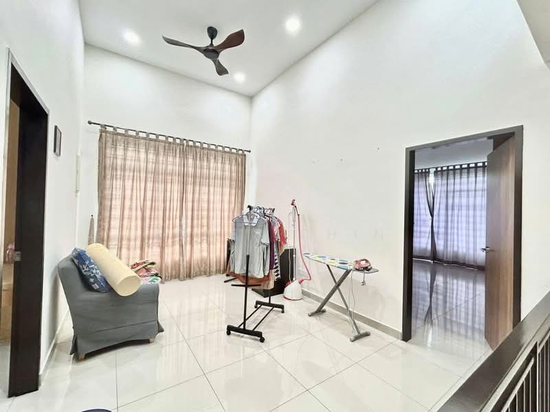 Rumah Teres 2-Tingkat untuk Dijual di Taman Impian Emas (Skudai) - Agnes Chin - Living Room - PropertyGuru.com.my