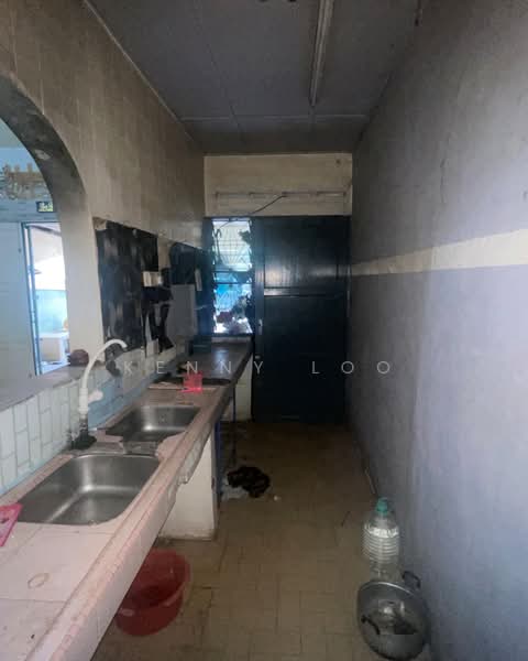 2-storey Terraced House for Sale in Kuantan (Pahang) - Kenny Loo - Kitchen - PropertyGuru.com.my