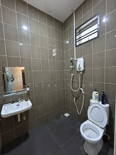 Rumah Berkembar untuk Dijual di Pontian (Johor) - Daniel Yong - Bathroom - PropertyGuru.com.my