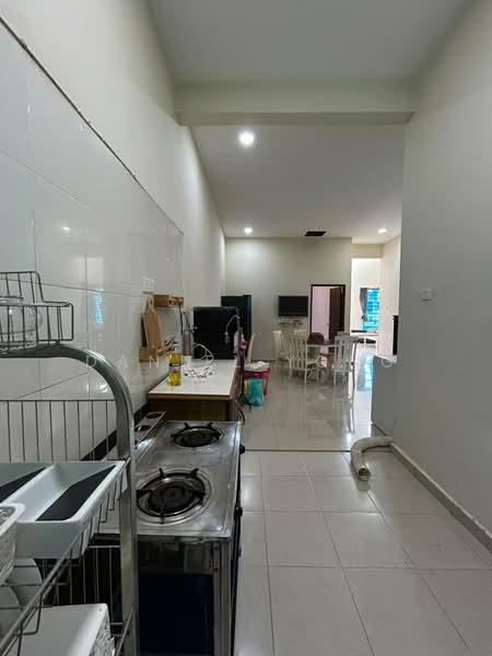 Rumah Berkembar untuk Dijual di Pontian (Johor) - Daniel Yong - Kitchen - PropertyGuru.com.my