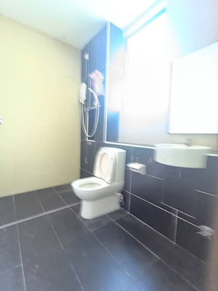 Apartment for Rent at Seri Austin Residence (Pangsapuri Seri Austin) - Jaslyn Tan - Bathroom - PropertyGuru.com.my