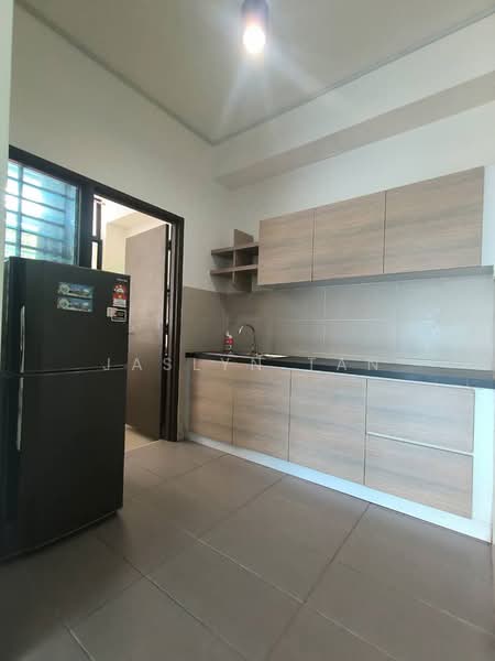 Apartment for Rent at Seri Austin Residence (Pangsapuri Seri Austin) - Jaslyn Tan - Kitchen - PropertyGuru.com.my
