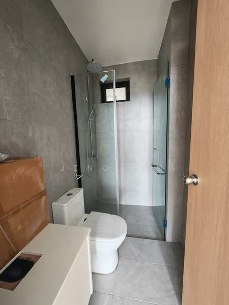 Servis Apartment untuk Dijual di The Banquet Residence - Jeno Tan - Bathroom - PropertyGuru.com.my