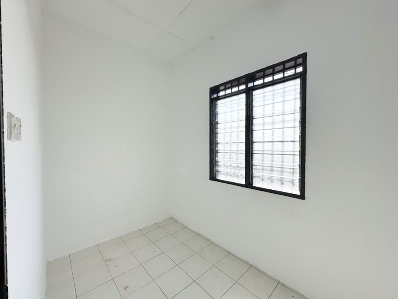 1-storey Terraced House for Sale in Kampar (Perak) - Kevin Chai - Bedroom - PropertyGuru.com.my