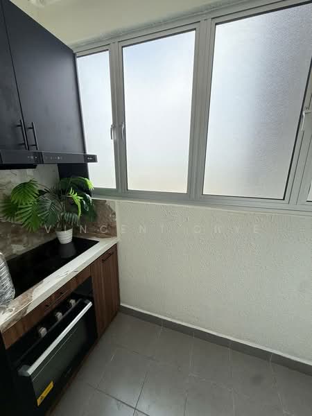 Pangsapuri untuk Disewa di Residensi Riamas - Vincent Chye - Kitchen - PropertyGuru.com.my