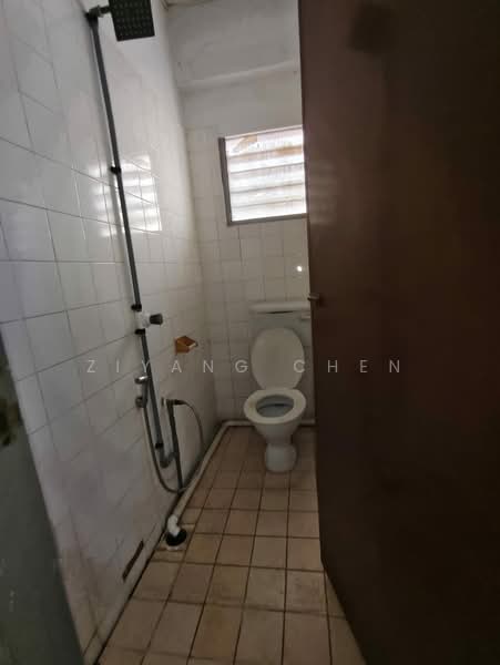 Shop / Office for Rent in Bandar Pinggiran Subang (Shah Alam) - Ziyang Chen - Bathroom - PropertyGuru.com.my