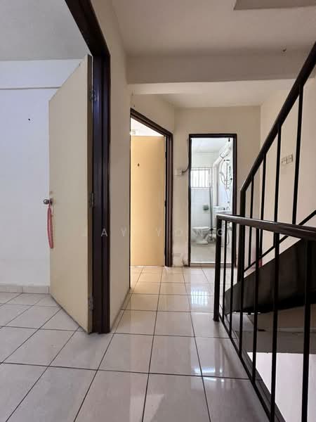 2-storey Terraced House for Rent in Taman Sri Sinar (Segambut) - Jay Yong - Corridor - PropertyGuru.com.my