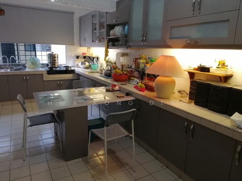 Rumah Teres 2 Tingkat untuk Dijual di Seksyen 17 (Petaling Jaya) - Hwa Kong Ding - Kitchen - PropertyGuru.com.my