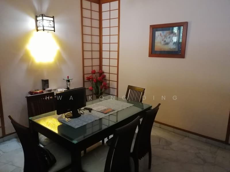 Rumah Teres 2 Tingkat untuk Dijual di Seksyen 17 (Petaling Jaya) - Hwa Kong Ding - Dining Room - PropertyGuru.com.my