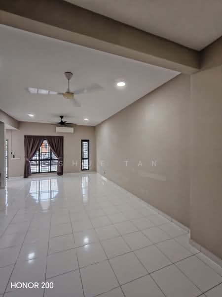 2-storey Terraced House for Rent in Setia Alam (Selangor) - Shue Tan - Living Room - PropertyGuru.com.my